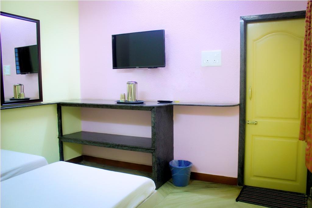פונדיצ'רי Pms Guest House מראה חיצוני תמונה